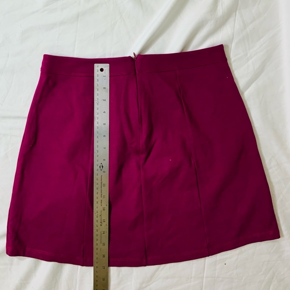 Lush Raspberry Lace-front Mini Skirt NWOT - Picture 5 of 8